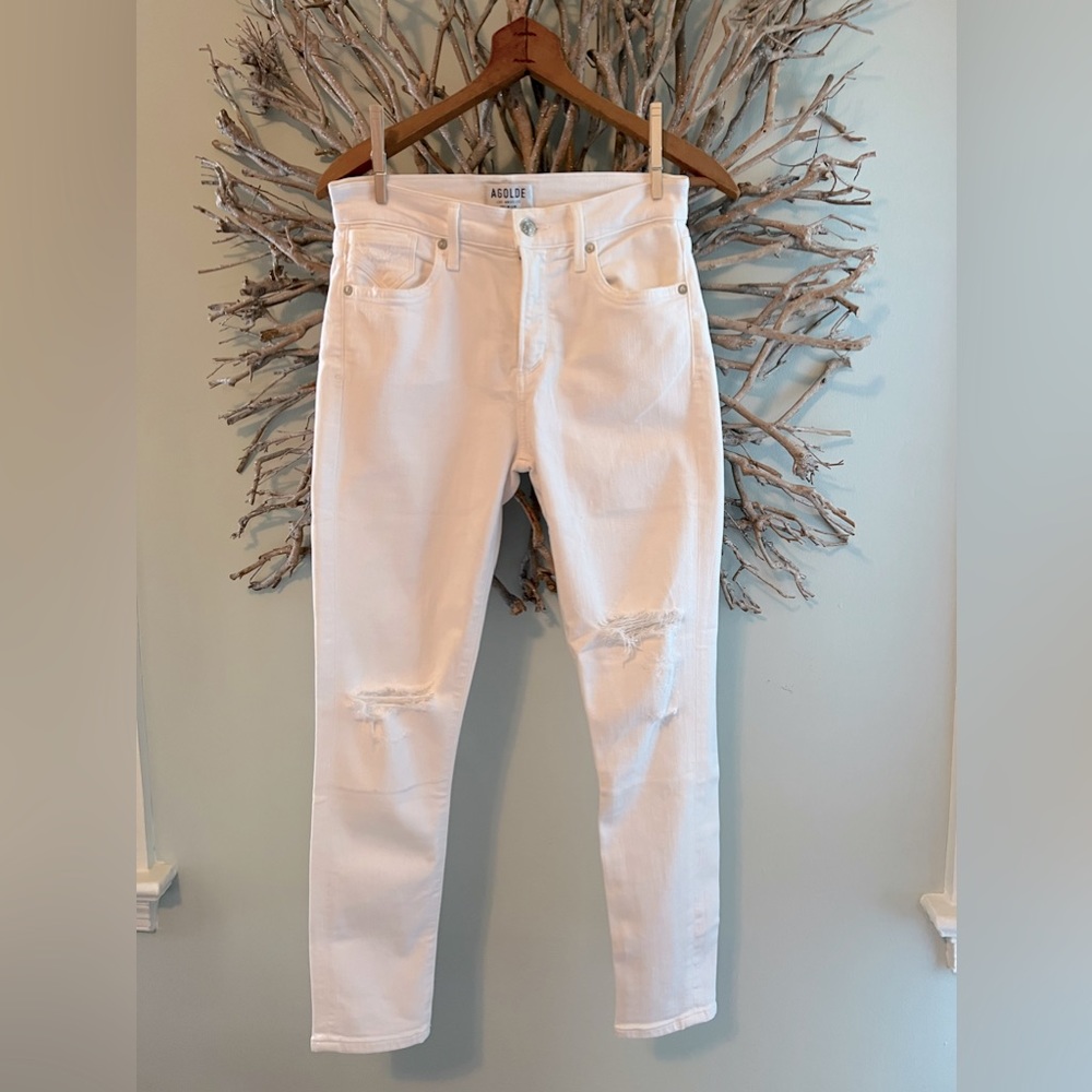 AGolde white, skinny, high waist, ankle cut, ripped jeans.